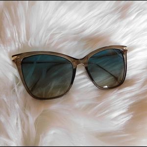 Oversized Retro Cateye Sunnies